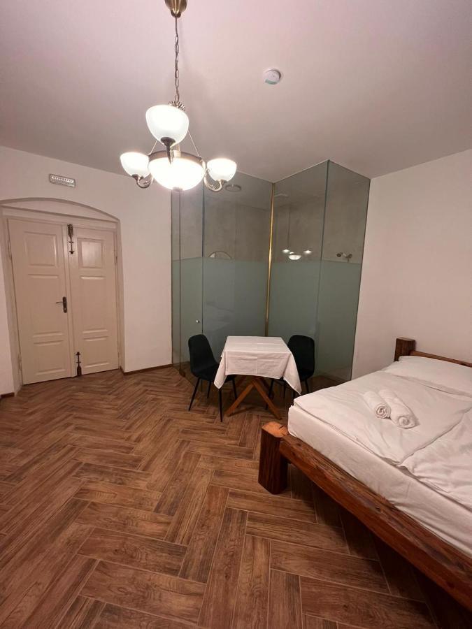 Penzion Fara Pod Milesovkou Velemin Екстер'єр фото